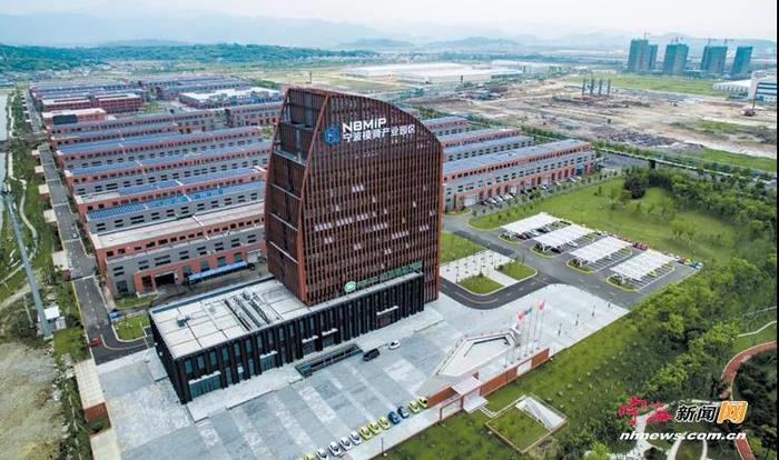 这两个模具重镇再添国字号”名片!